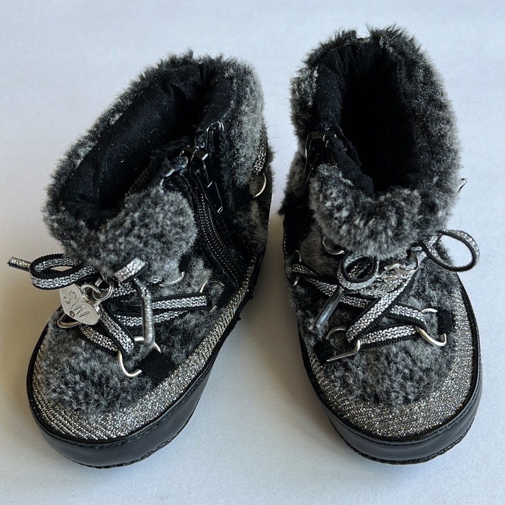 Stuart Weitzman Baby Snow Booties